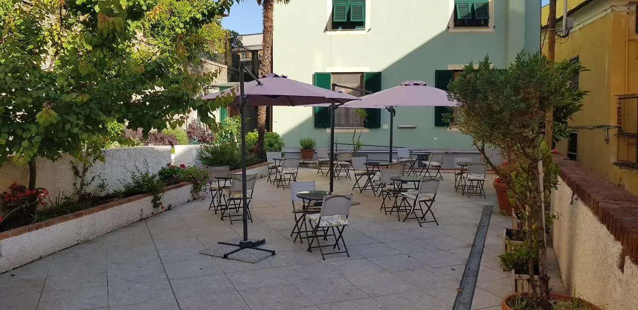Il Giardino Dei Limoni Room & Apartments Genua Gasthuis